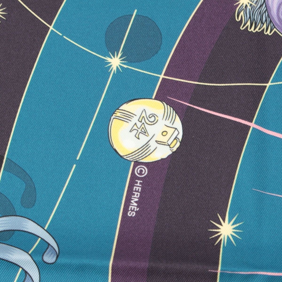 HERMESエルメスCHORUS STELLARUM ピンク カレ70 Hermes scarf 70 cm Pink Peach silk Chorus Stellarum | eBay