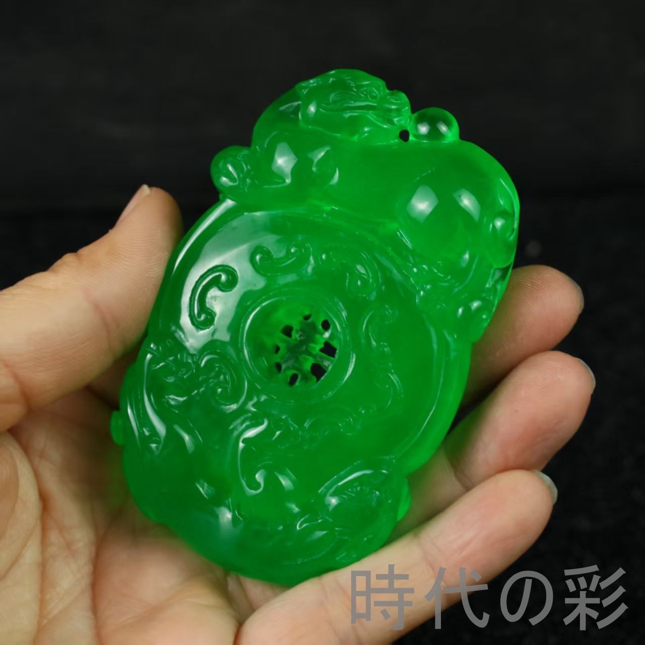 https://assets.mercari-shops-static.com/-/large/plain/2JPpCL4H2sTaZwfYqGJcDq.jpg@jpg