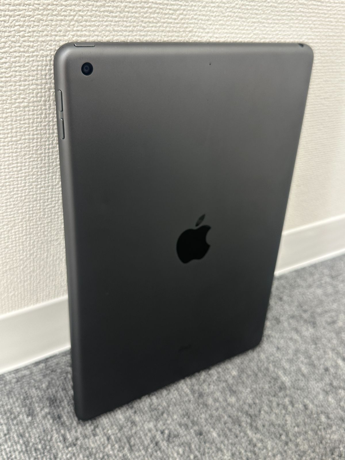 美品】iPad7 32GB スペースグレイ Wi-Fi - メルカリ