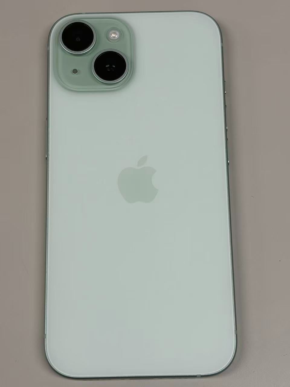 iPhone15 128GB グリーン SIMフリー 美品 バッテリー91% - メルカリ