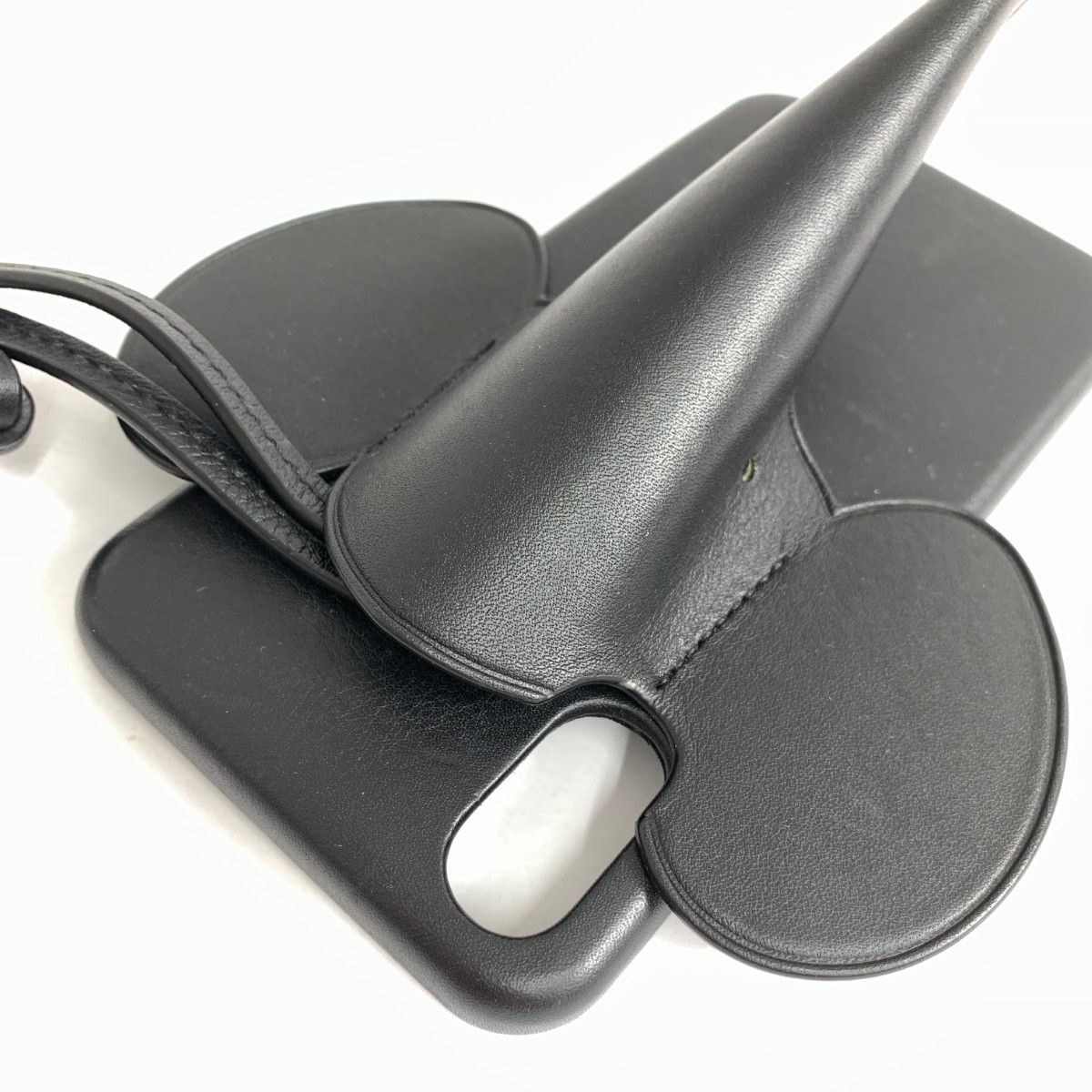 LOEWE 象 iPhone X/XS ケース ブラック - メルカリ