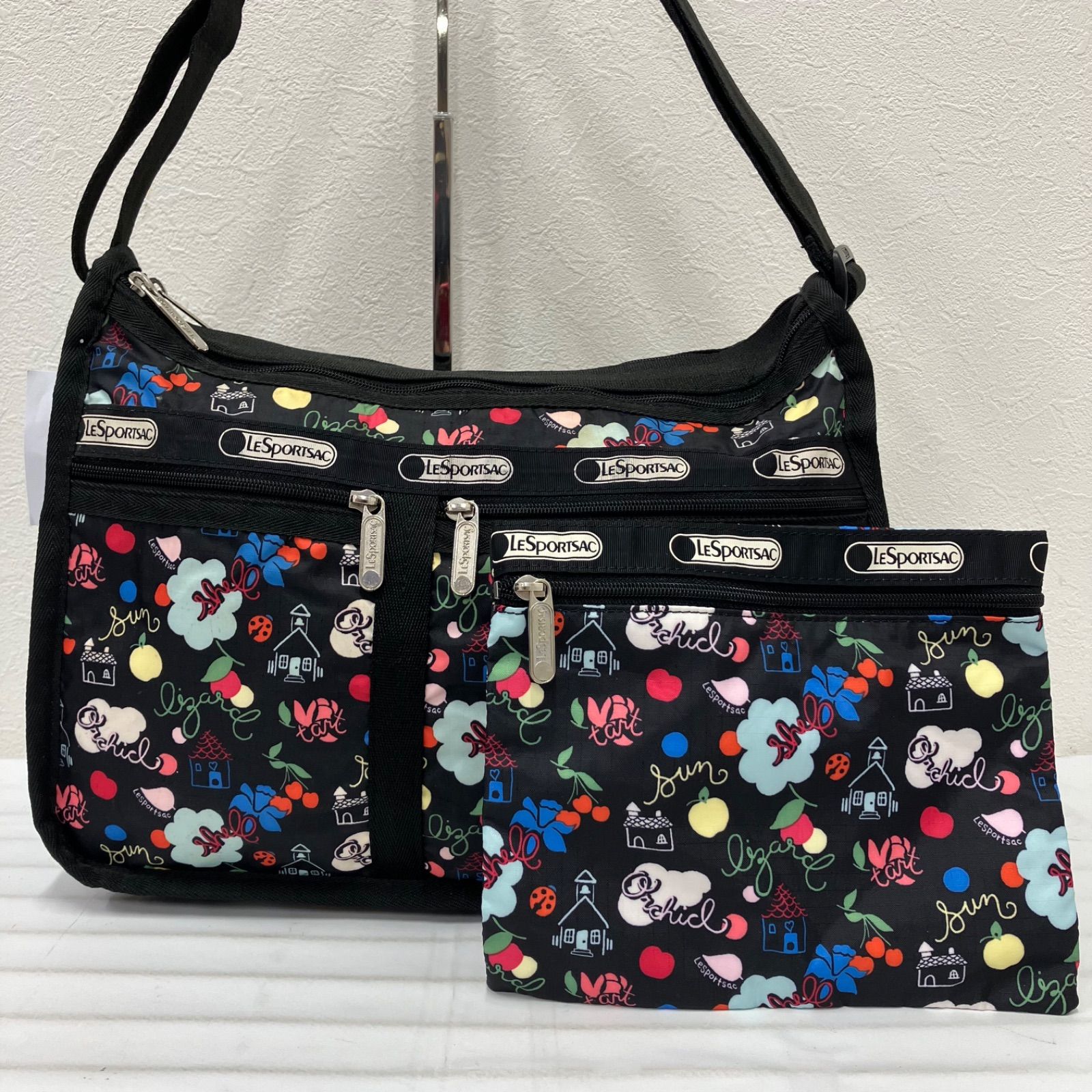 1877 LeSportsac レスポートサック ショルダーバッグ デラックス 