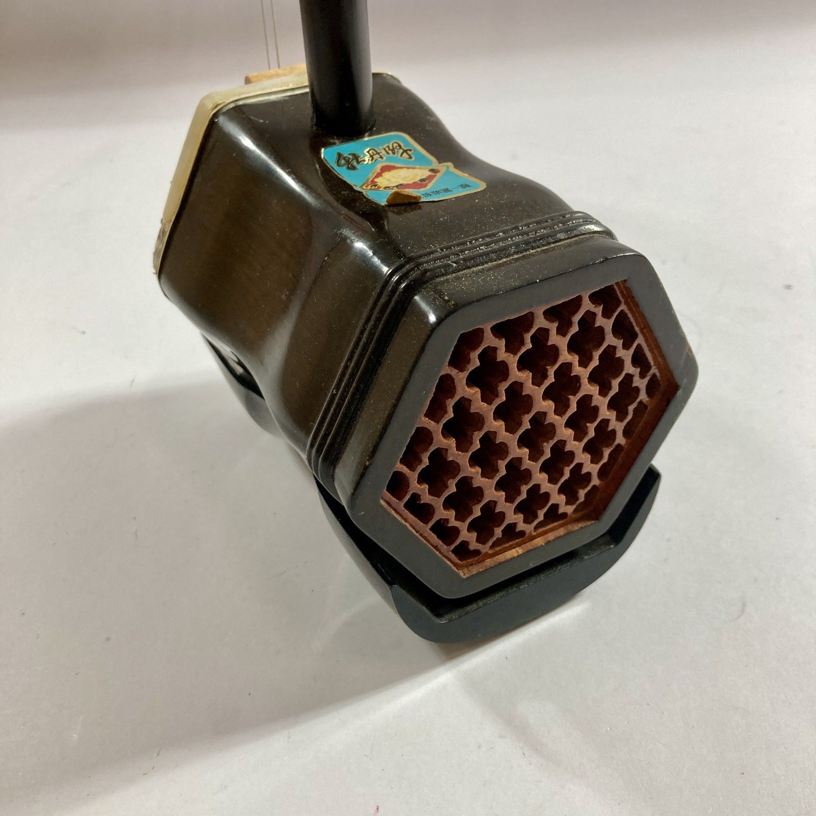 ☆ 希少 中国伝統楽器 上海民族楽器 二胡 蛇皮 牡丹牌ラベル 高級