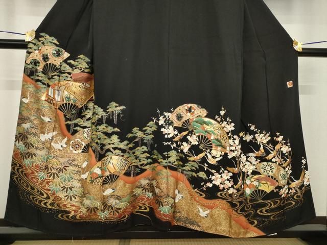 美品❇️後藤久美子ブランド　金彩刺繍　 黒留め袖　 比翼仕立て　フルセット 平和屋着物○女優・後藤久美子ブランド 黒留袖 駒刺繍 扇面飛鶴花文