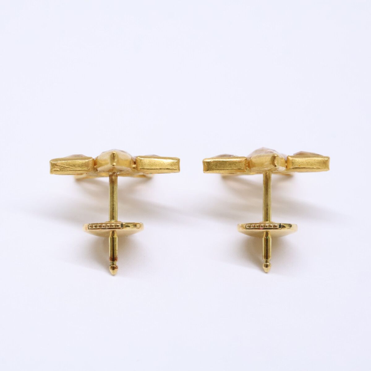 マリーエレーヌドゥタイヤック□スターパイエット ピアス 22k MHT☆星3 