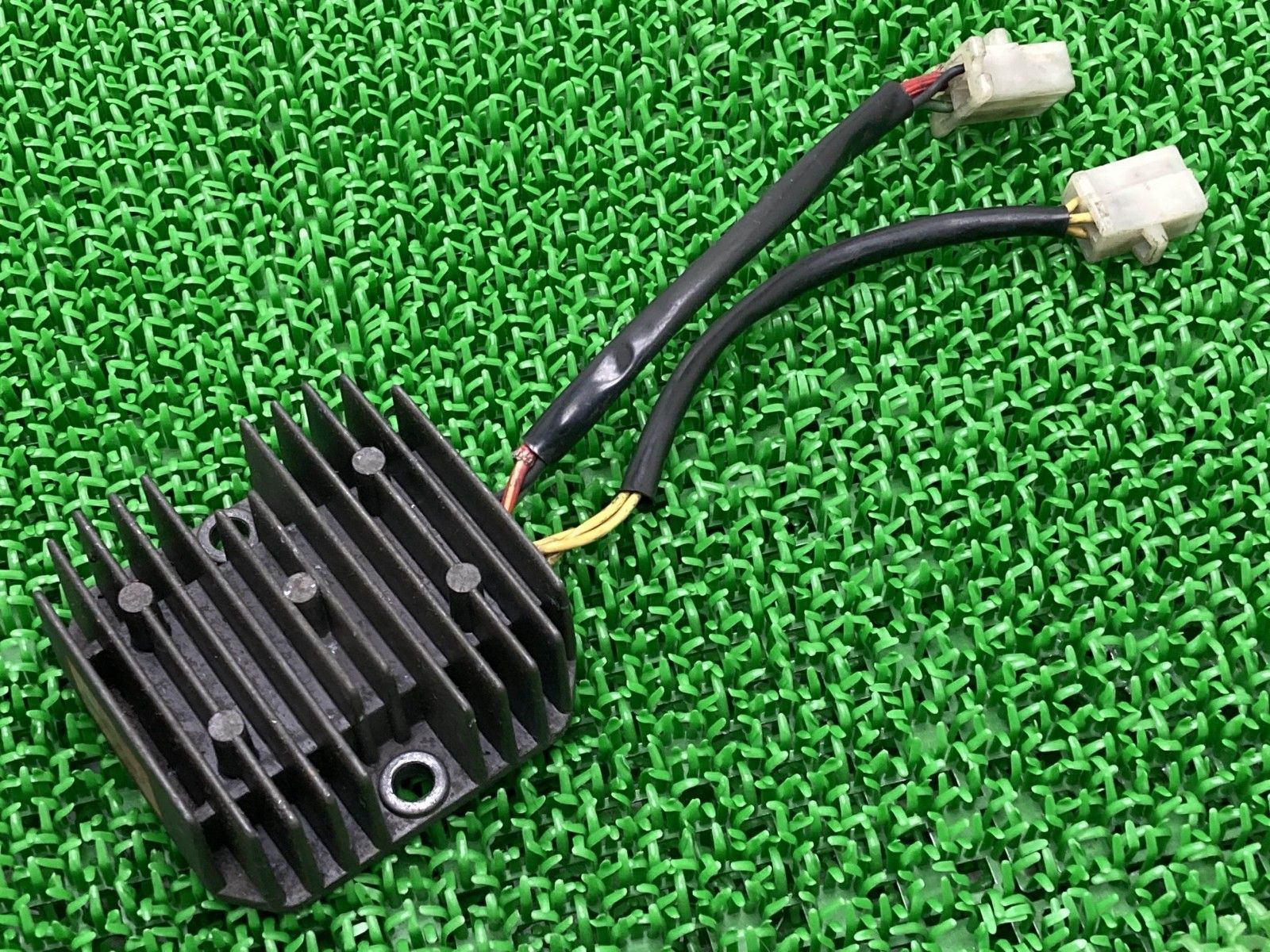 GB400TT レギュレター ホンダ 純正  バイク 部品 NC20 レギュレーター レクチファイアー 機能的問題なし GB500TTにも Hr