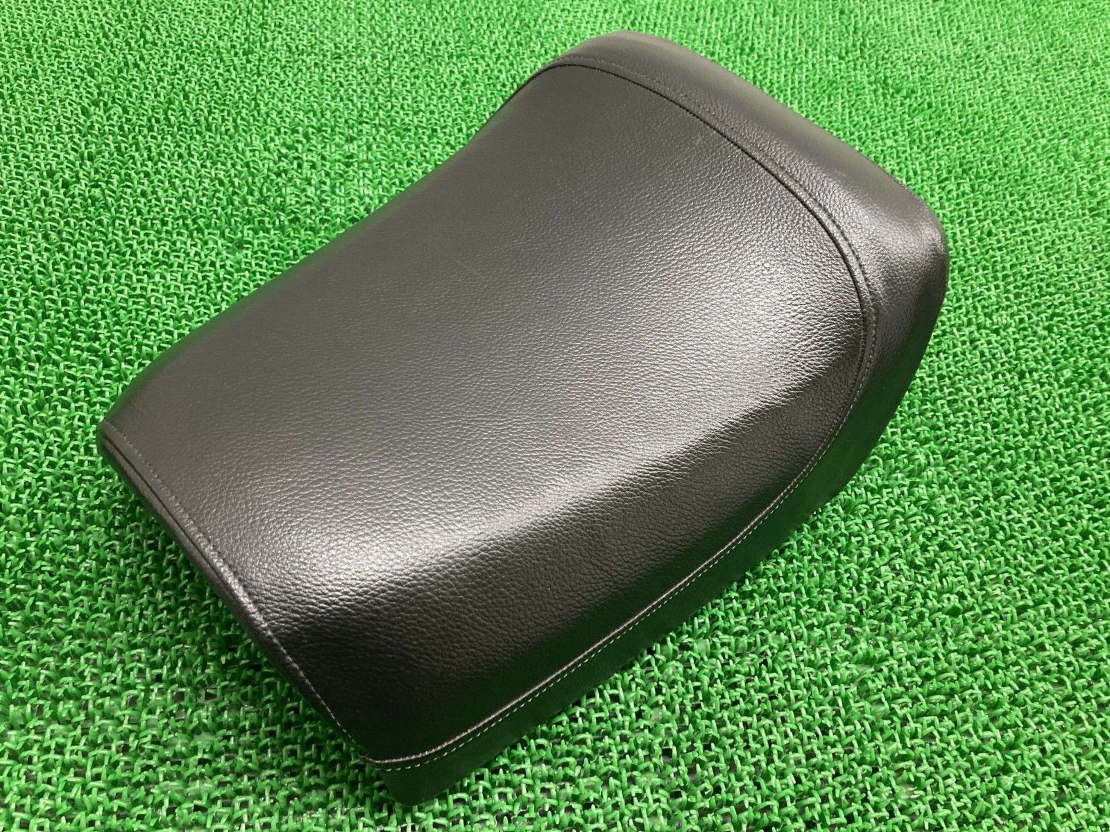 GB250クラブマン フロントシート KL8 ホンダ 純正 中古 バイク 部品 MC10 初期型 1型 張替済 おすすめ品 車検 Genuine Oc GB250クラブマン フロントシート KL8 ホンダ 純正 中古 バイク 部品