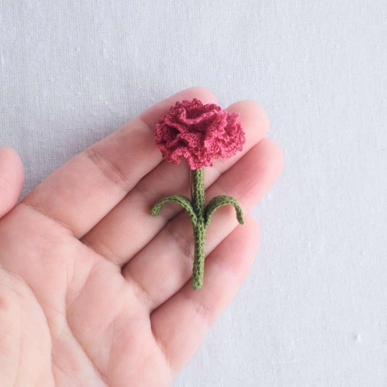 ブローチ ハンドメイド コサージュ 母の日 カーネーション 花 赤