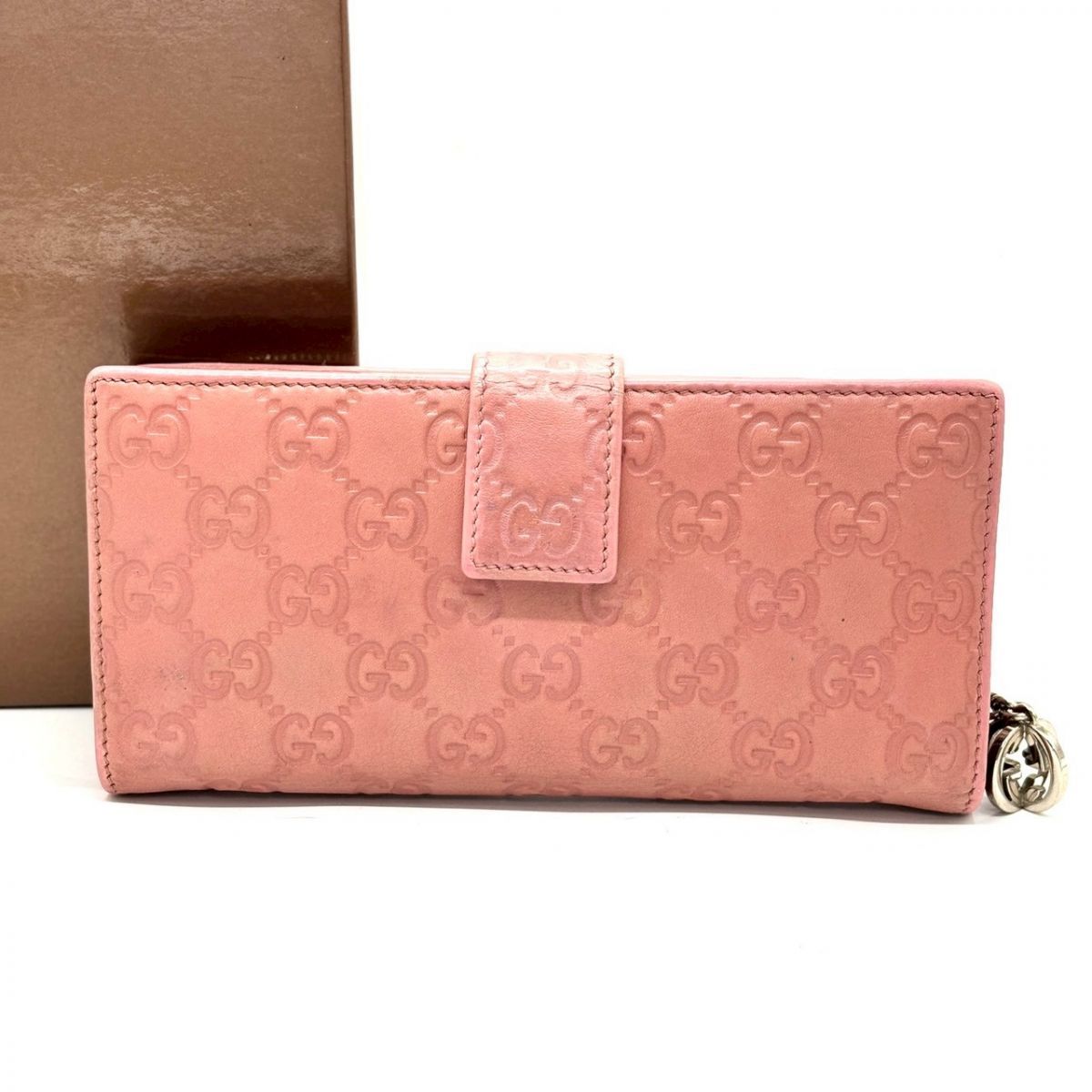 柔らかな余韻を纏う】 GUCCI 長財布 ラウンドファスナー グッチシマ