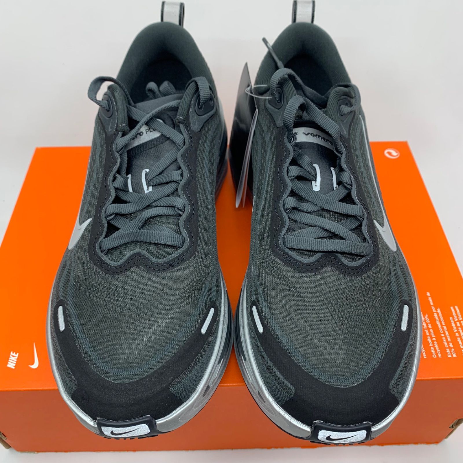 新品級 箱あり NIKE ナイキ ボメロプラス グレー 27.5 Amazon | [ナイキ] ズーム ボメロ プラス Zoom Vomero Plus クール