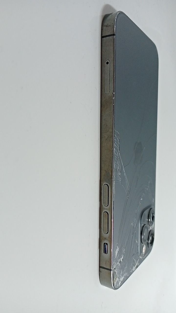 ジャンク iPhone12Pro 256GB グラファイト SIMフリー - メルカリ