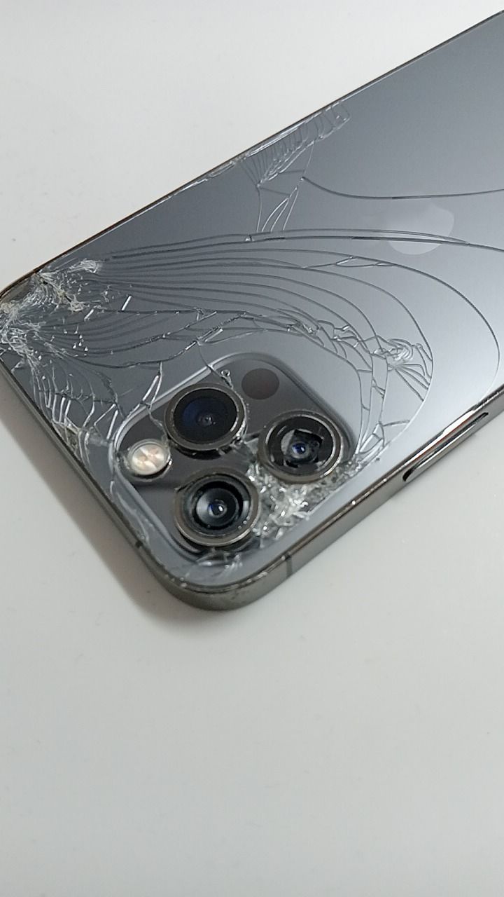 ジャンク iPhone12Pro 256GB グラファイト SIMフリー - メルカリ