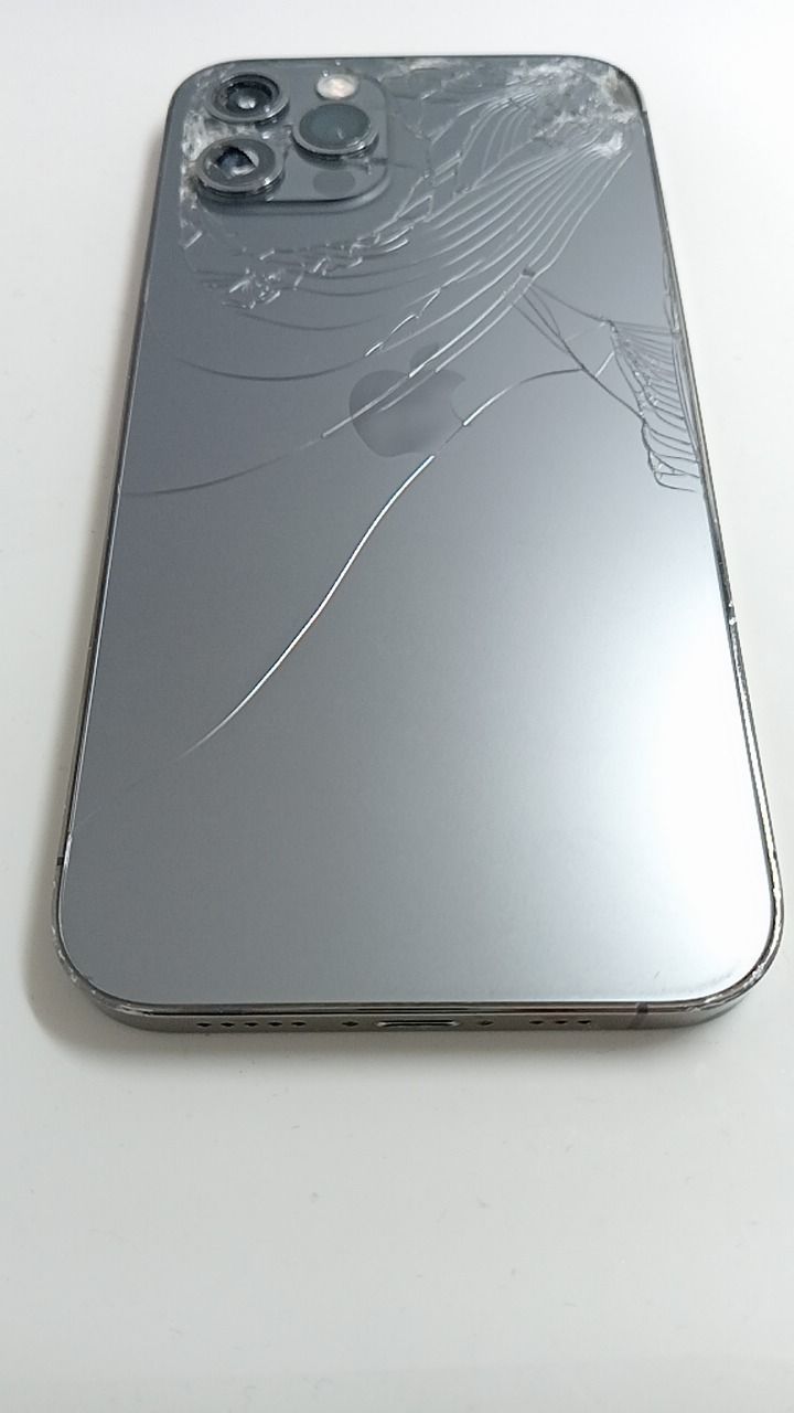 ジャンク iPhone12Pro 256GB グラファイト SIMフリー - メルカリ