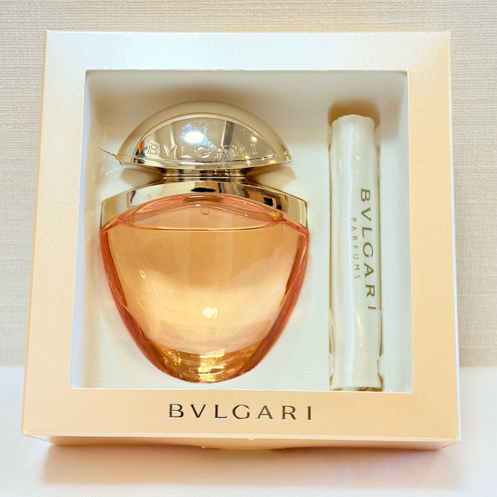新品未使用 BVLGARI Rose Essentielle eau de parfum Satin Pouch 