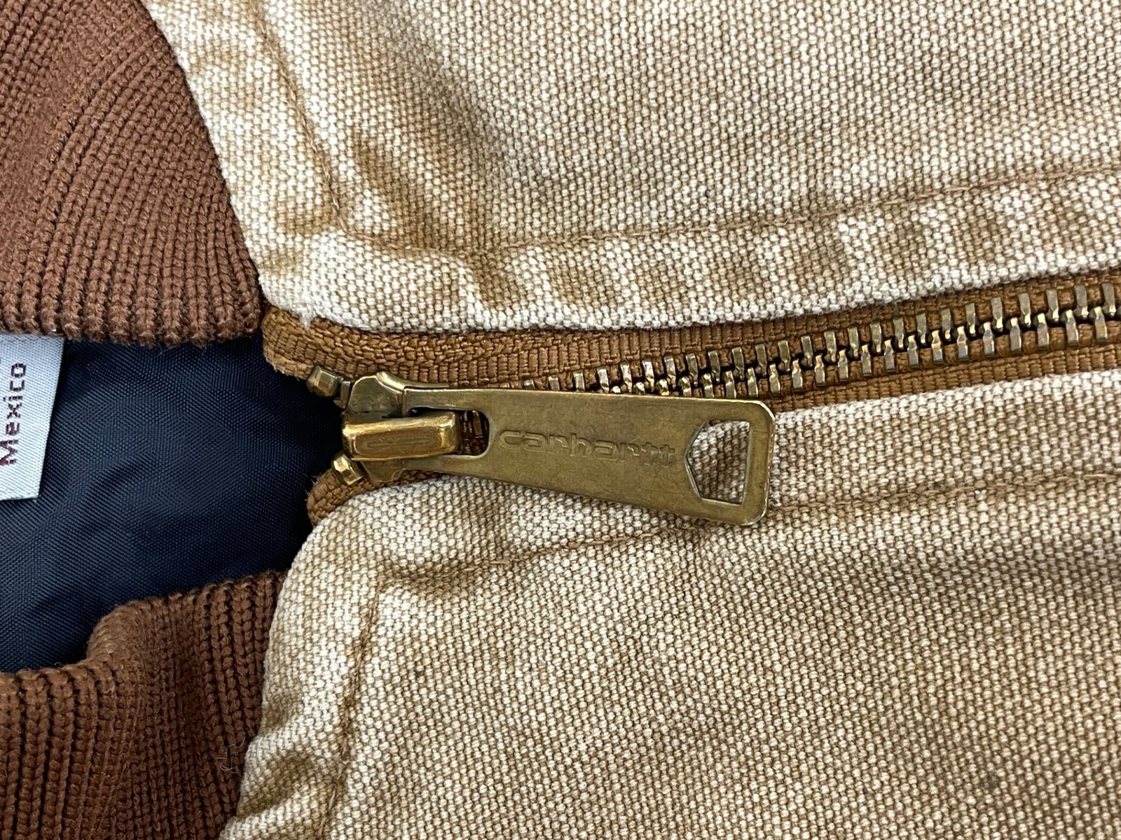 Carhartt (カーハート) ダックベスト 裏地キルティング 中綿 メキシコ