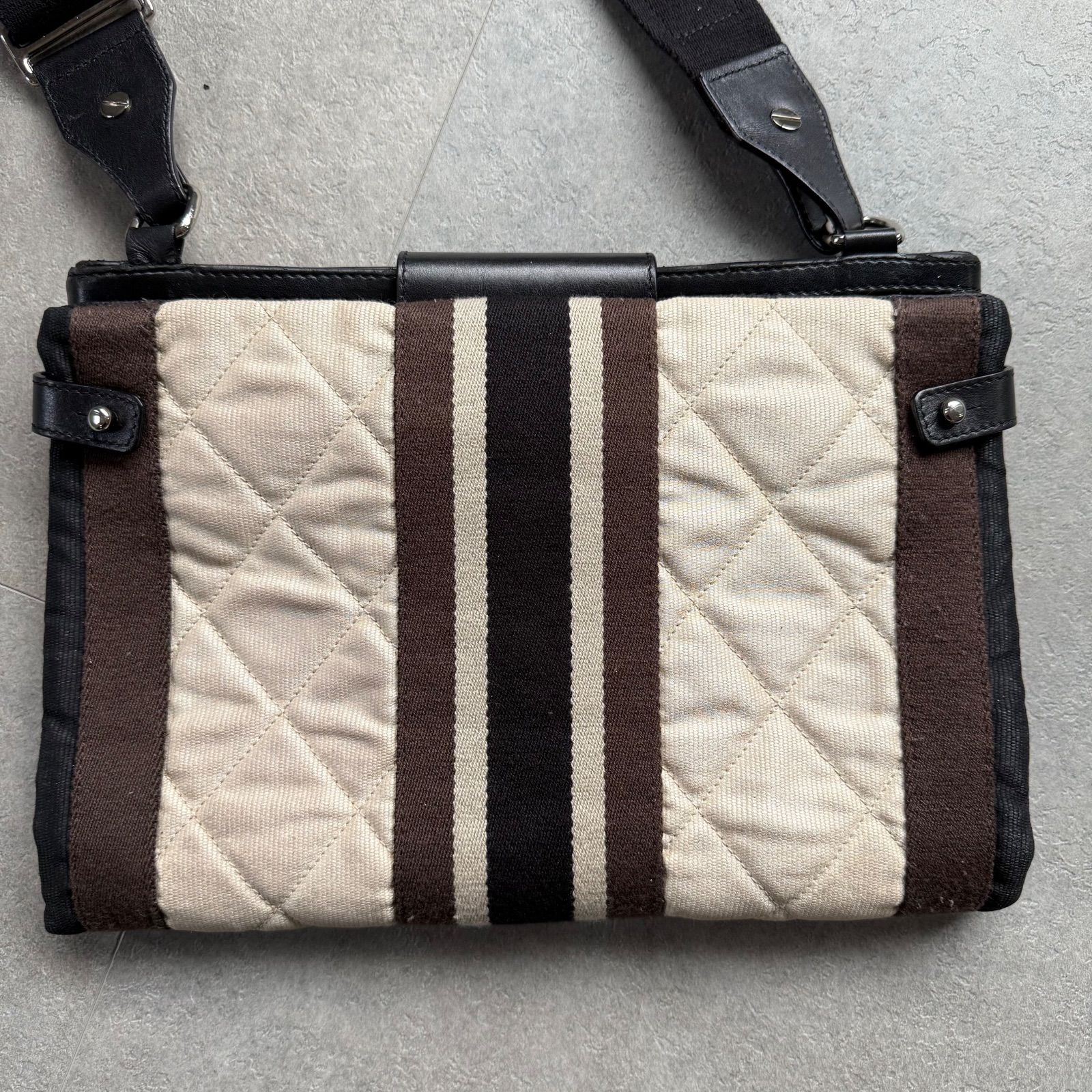 CHANEL シャネル ココマーク ショルダーバッグ キルティング 肩掛け 