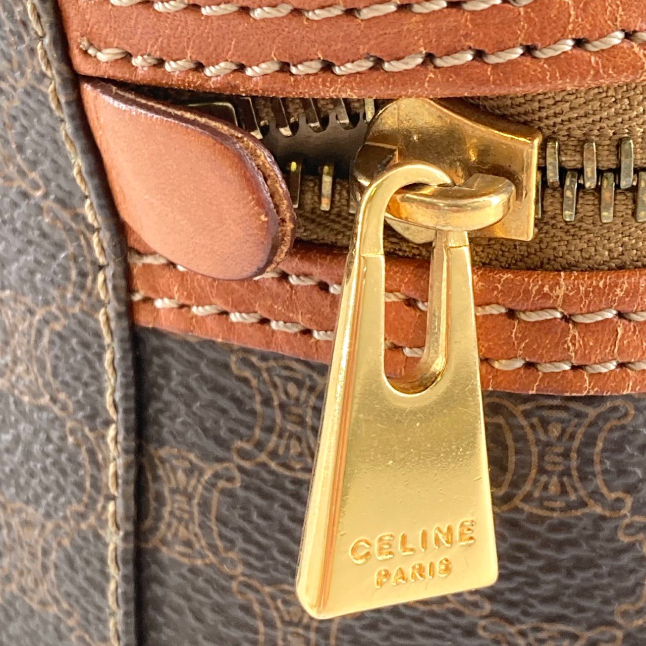 セリーヌ マカダム柄 バニティーポーチ CELINE 18637502 【公式通販】