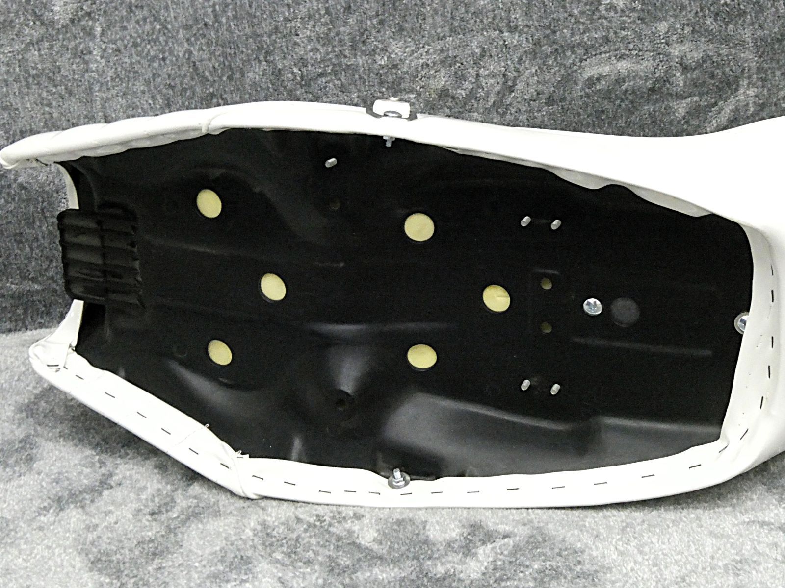 ホーク 黒金エナメル 60cm三段シート/角タンク ブラック 補強入り 