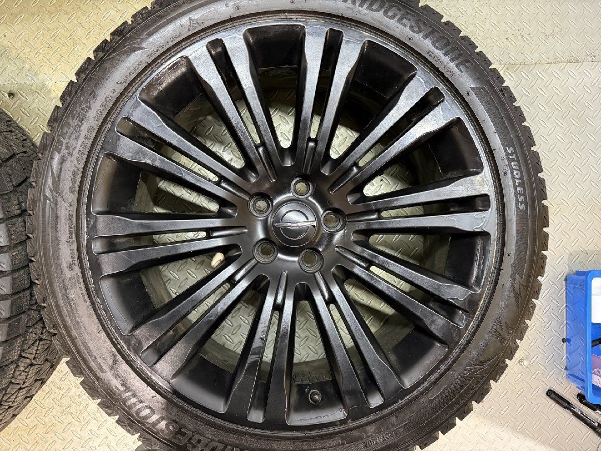タイヤ走行短め【BS DM-V3 245/45R20】スタッドレス【社外ホイール 20インチ 8J5HPCD115+24】22年 ブラック クライスラー300等 (MTR570KMI) クレジットカード QRコード決済可能 タイヤ走行短め【BS DM-V3 245/45R20】スタッドレス【社外ホイール 20