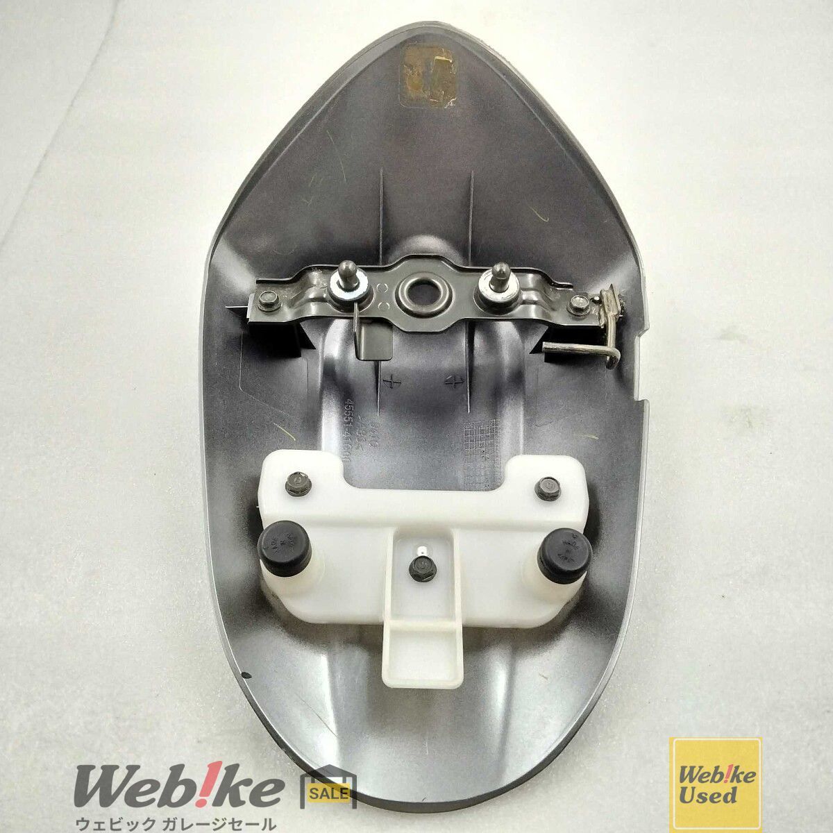 再出品 スズキ（SUZUKI） GSX-R750 シングルシートカウル 黒 45551-37H 純正