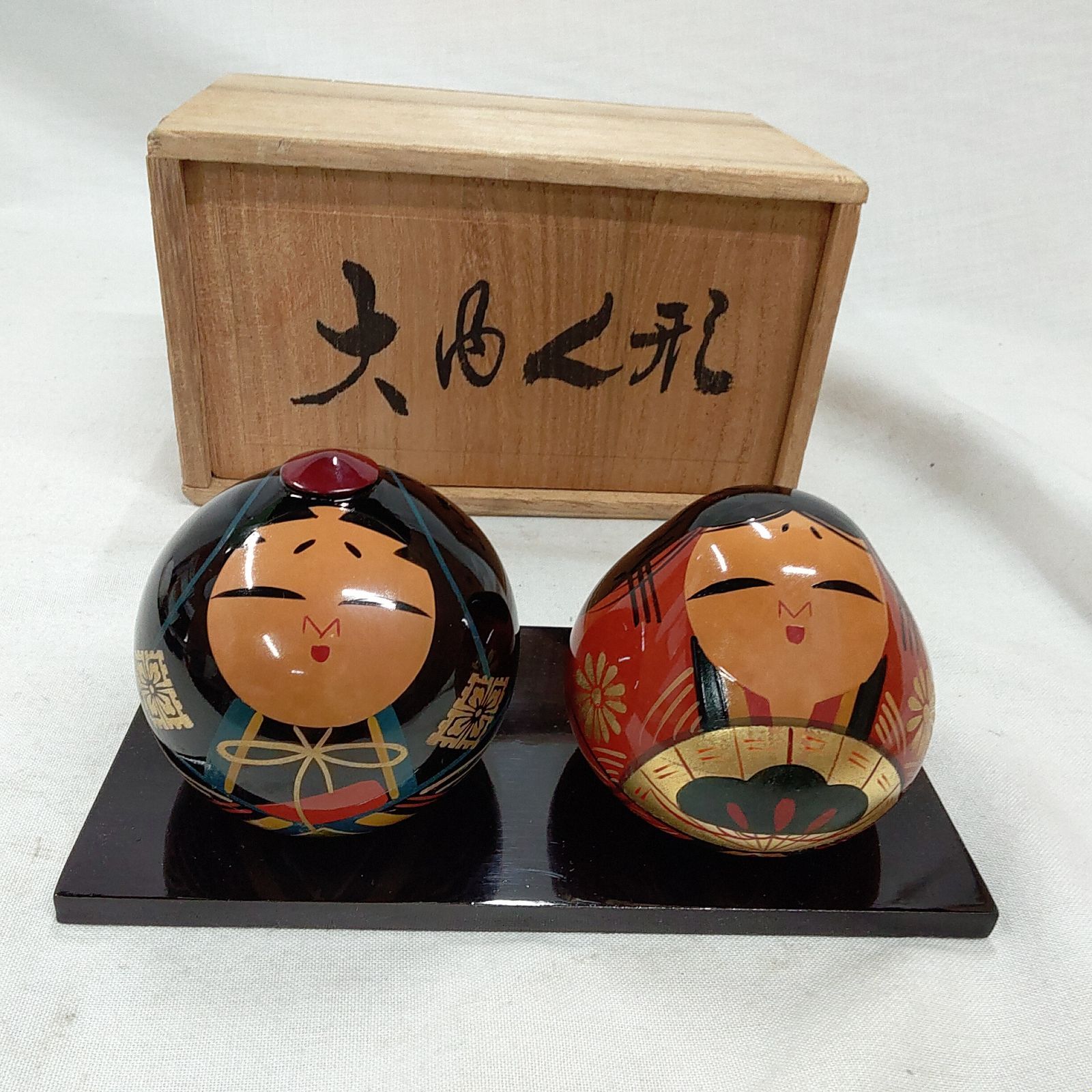 오우치 인형 야마구치현 야마구치시, 전통 공예품, 부부, 좋은 결혼, 나무 상자 (공용 상자) 제공, 오우치 누리 크래프트 주식회사 W141