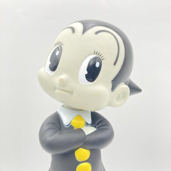 中古】本体のみ)ビリケン商会 鉄腕アトム 生誕1周年記念モデル 学生服