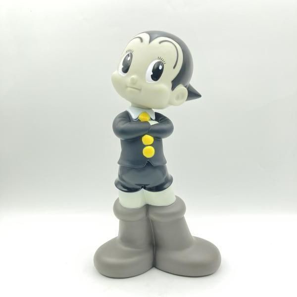 中古】本体のみ)ビリケン商会 鉄腕アトム 生誕1周年記念モデル 学生服
