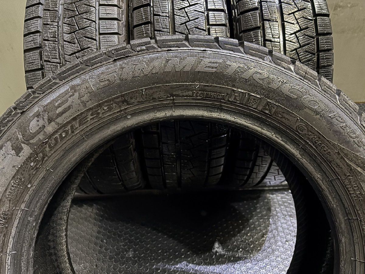 PIRELLI ICE ASIMMETRICO PLUS 195/55R16 16インチ スタッドレス 4本 22年製 バリ溝 MINI VW/ポロ キューブ MAZDA2 アクア等　(KTH521) PIRELLI ICE ASIMMETRICO PLUS 195/55R16 16インチ スタッドレス 4本