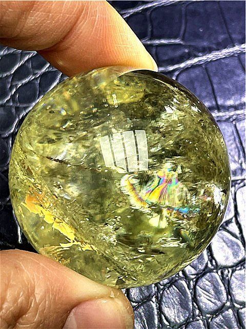 1035g 90mm AAA級金運UP天然シトリン丸玉B89D1/273D06C シトリン 丸玉 2.5kg 台座付き 127mm 大玉天然石 金運アップ 2026年 置物