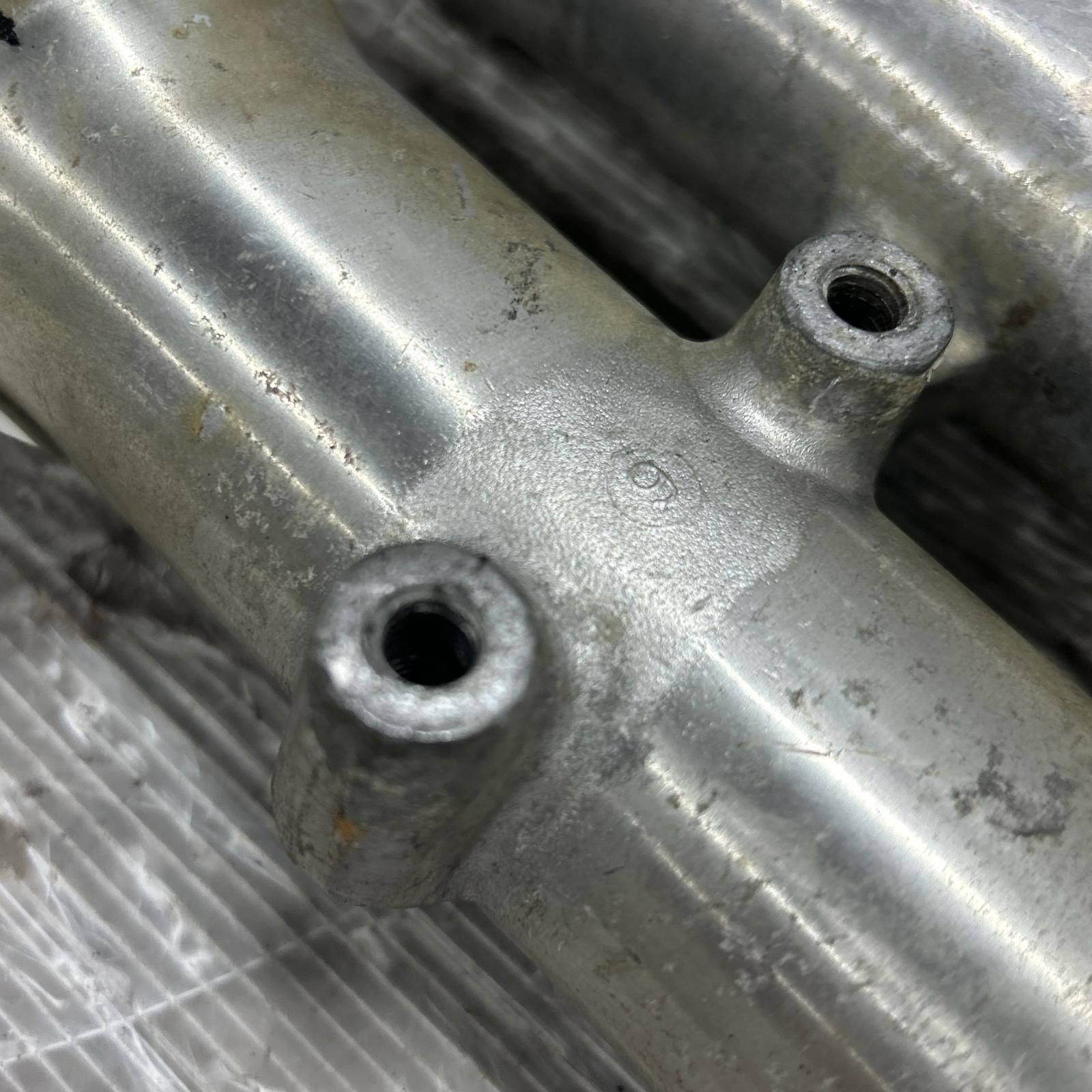 KAWASAKI KZ1000 フロントフォーク ボトムケース カワサキ