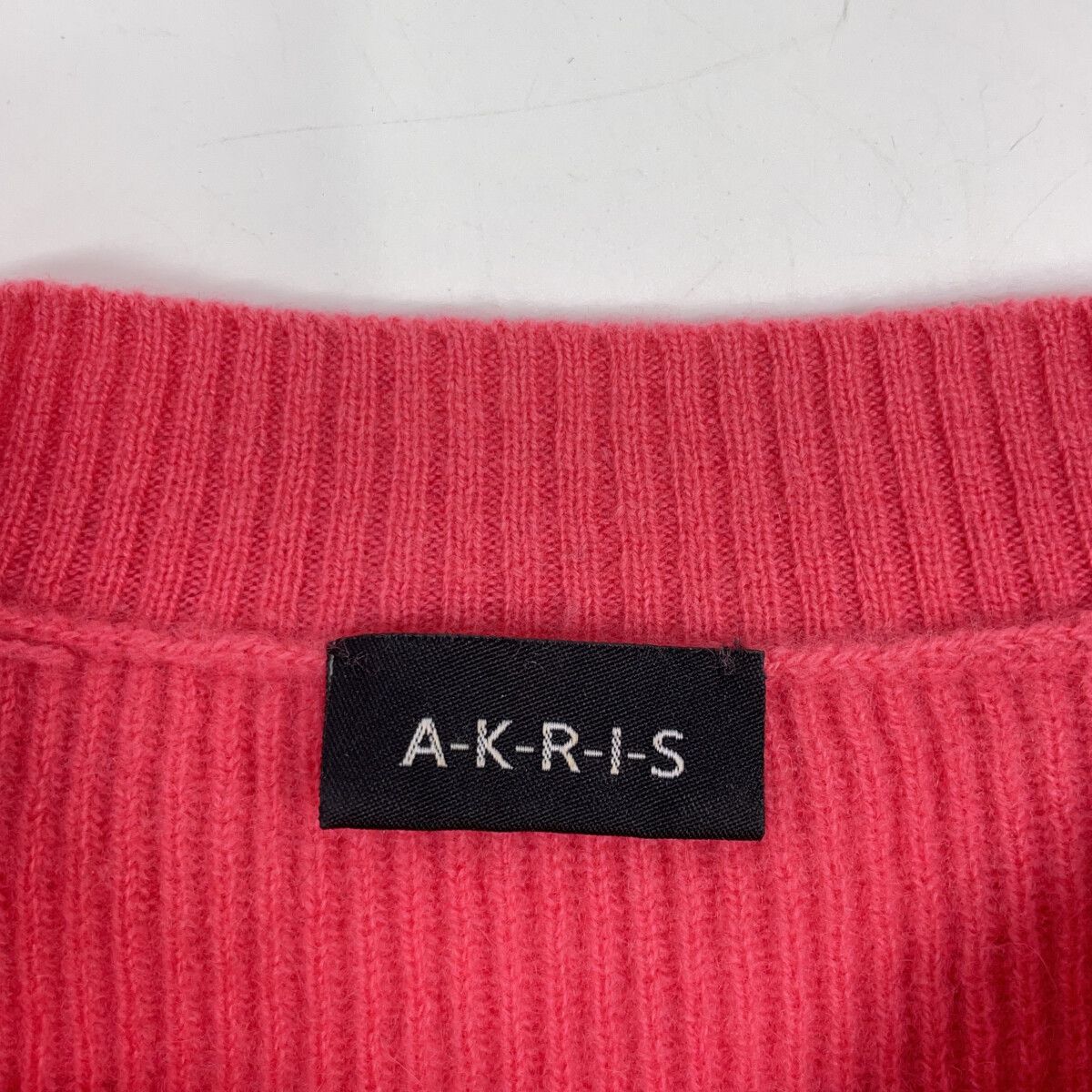 アクリス ﾋﾟﾝｸ ｶｼﾐﾔ100 ｼﾞｯﾌﾟﾃﾞｻﾞｲﾝ ﾌﾟﾙｵｰﾊﾞｰﾆｯﾄ AKRIS アクリス ﾋﾟﾝｸ ｶｼﾐﾔ100 ｼﾞｯﾌﾟﾃﾞｻﾞｲﾝ ﾌﾟﾙｵｰﾊﾞｰﾆｯﾄ - メルカリ