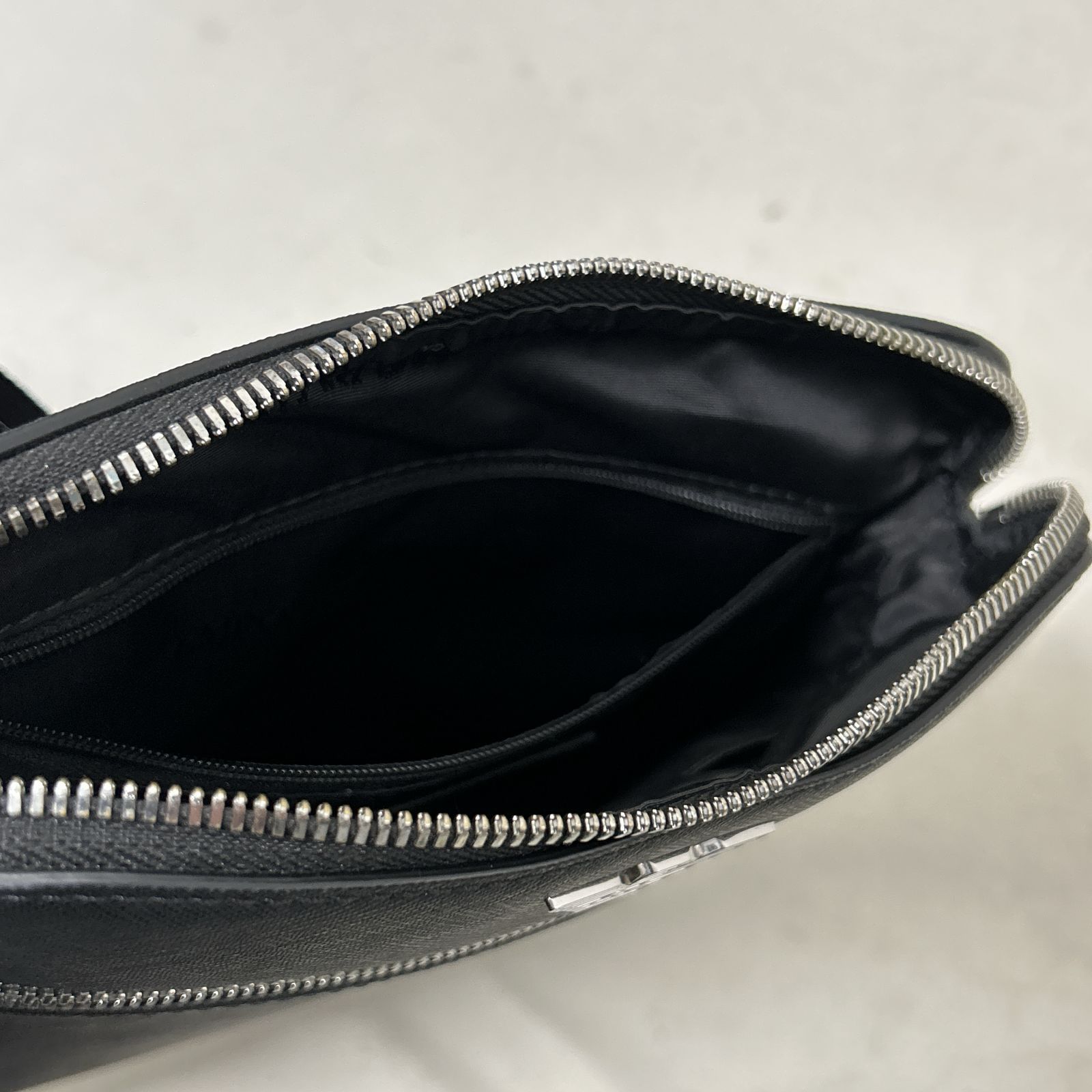 浜館79-2268] [店舗併売品] EMPORIO ARMANI エンポリオ アルマーニ ASV 