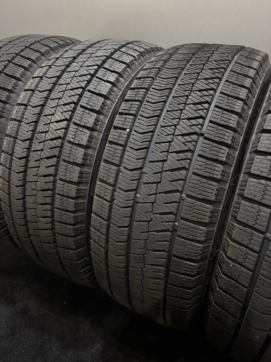 商談中 GR86純正スチールホイール付スタッドレス 205/55R16 4本