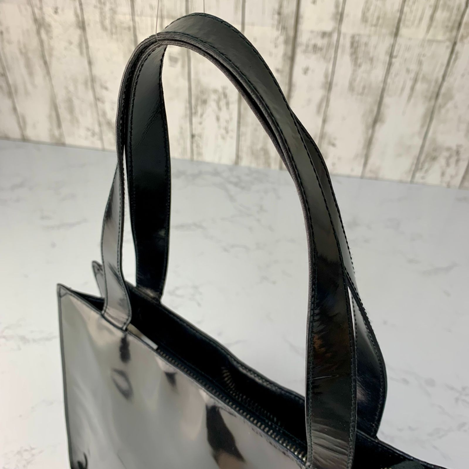 CHANEL CCロゴ エナメル パテントレザー トートバッグ ブラック 【状態 