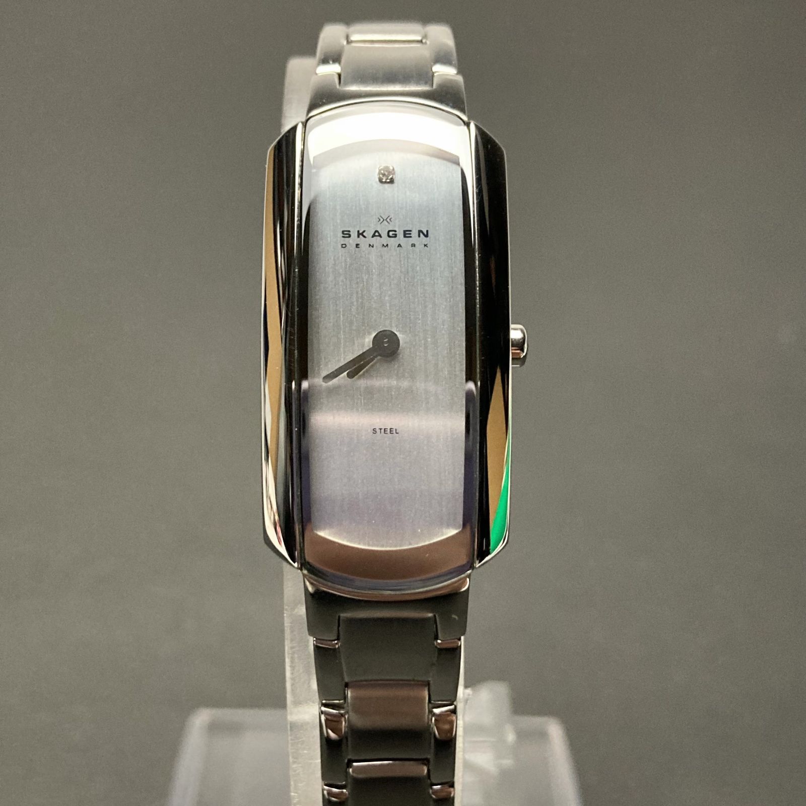 稼働品 SKAGEN スカーゲン デンマーク シルバー文字盤 レディース 