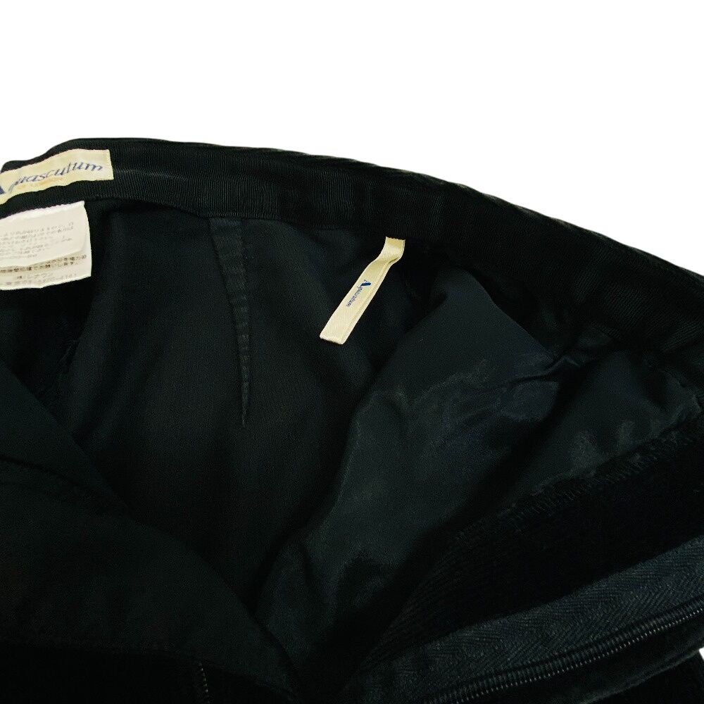 アクアスキュータム Aquascutum パンツ コーデュロイ 秋 冬 ストレートパンツ ブラック Aquascutumアクアスキュータム コーデュロイ 秋 冬 ストレートパンツ