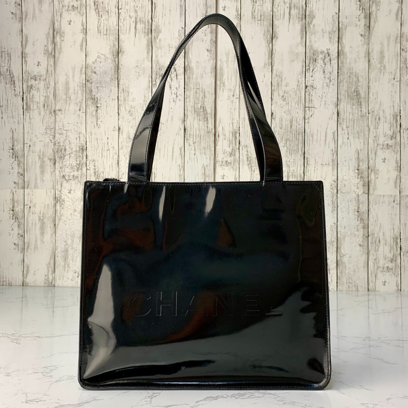 CHANEL CCロゴ エナメル パテントレザー トートバッグ ブラック 【状態 