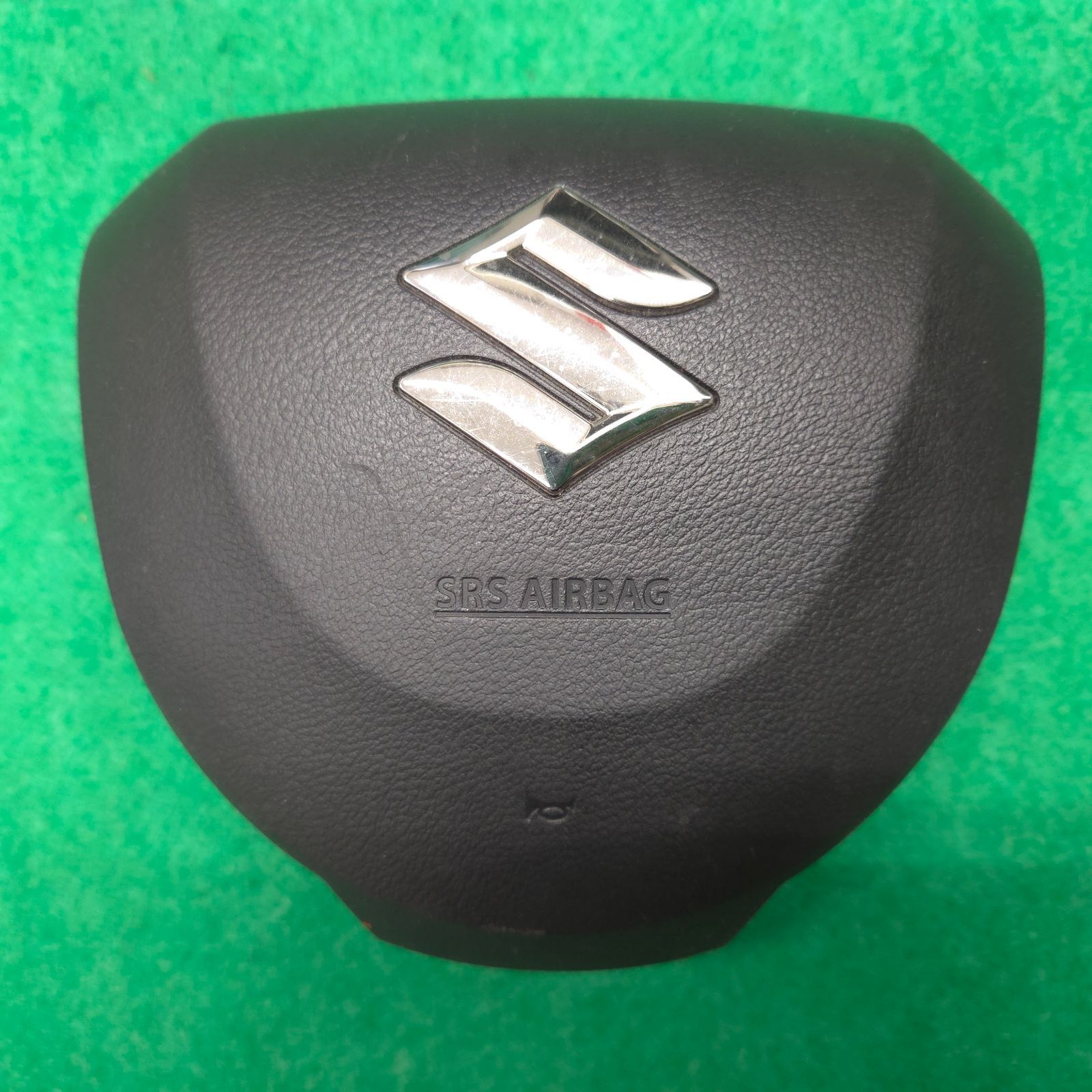 スズキ ホーンパッド 運転席 インフレーター SRS エアバック カバー