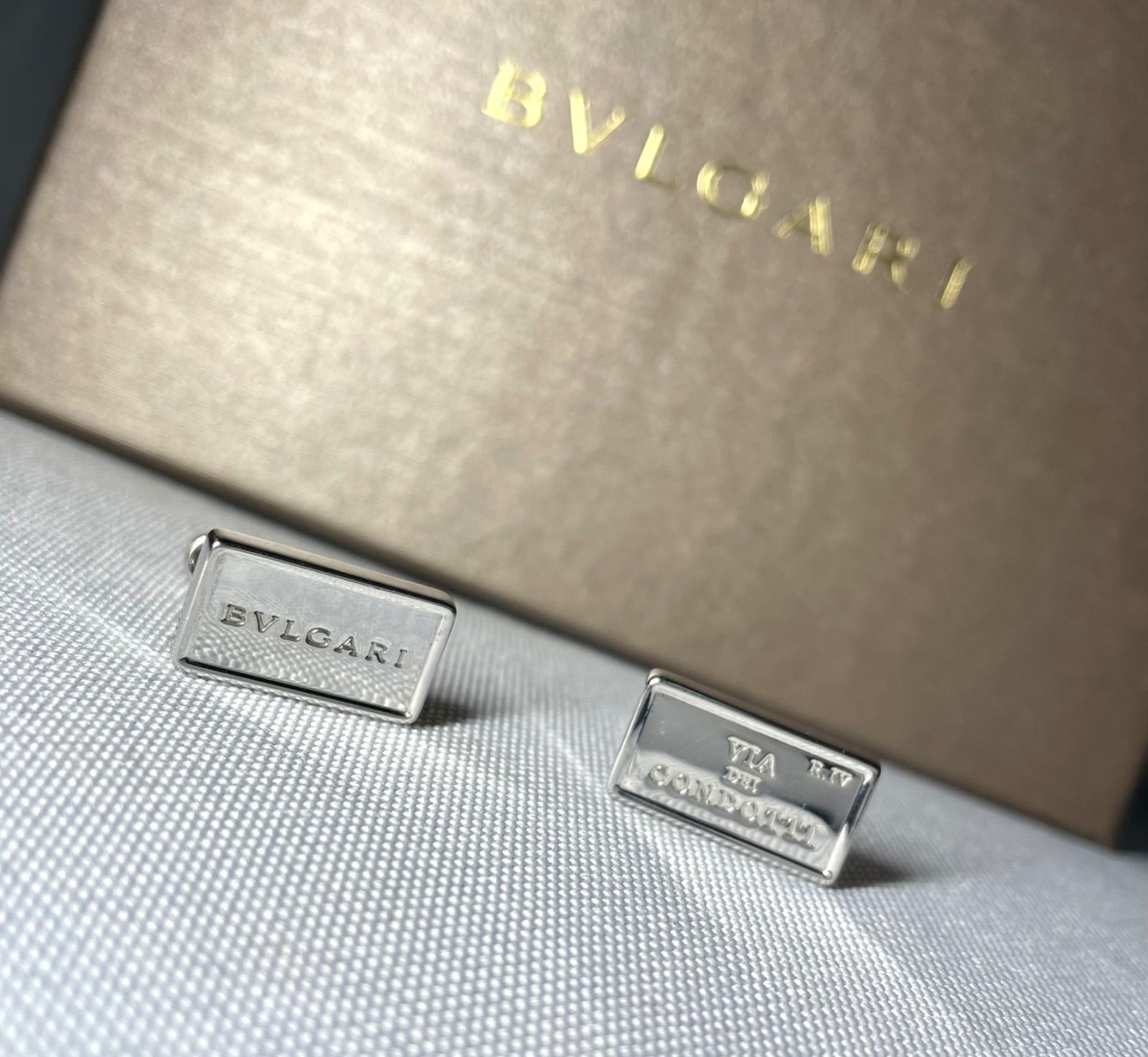 ★BVLGARI★ カフリンクス ロゴ SV925 シルバー. 楽天市場】ブルガリ カフス ラウンド オニキス SV925 シルバー カフス