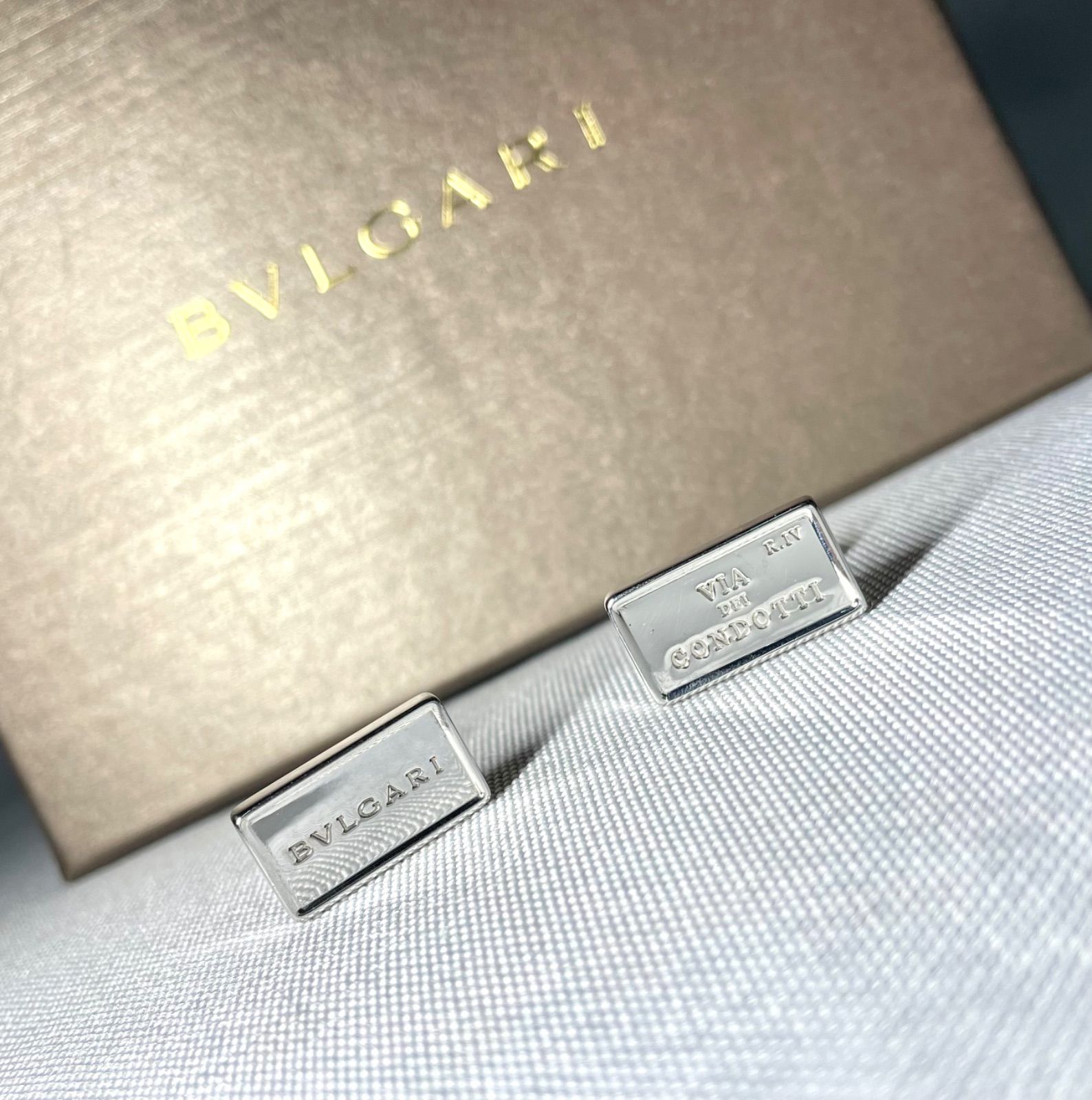 美品 希少 BVLGARI ブルガリ エンブレムロゴデザイン 鏡面スターリング
