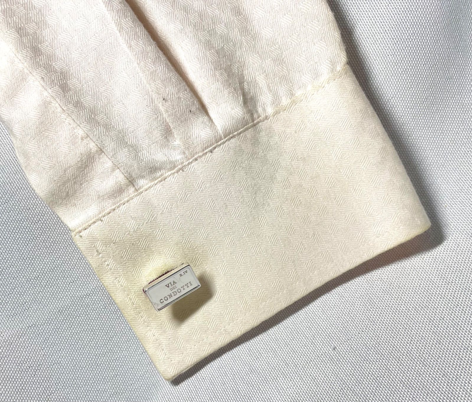 美品 希少 BVLGARI ブルガリ エンブレムロゴデザイン 鏡面スターリング
