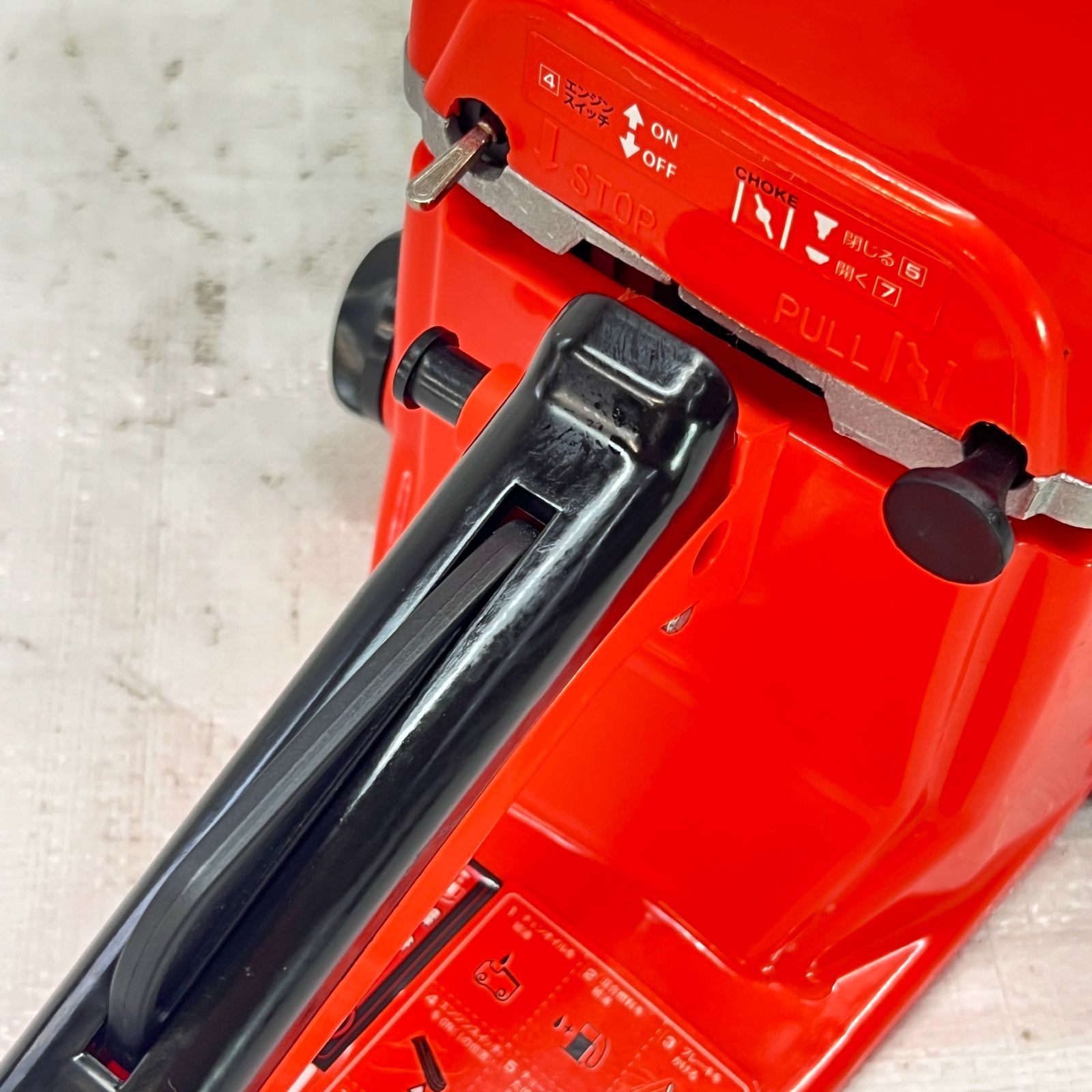 中古品】【お買い得！】 チェーンソー 20インチ エンジン式 52cc 2 
