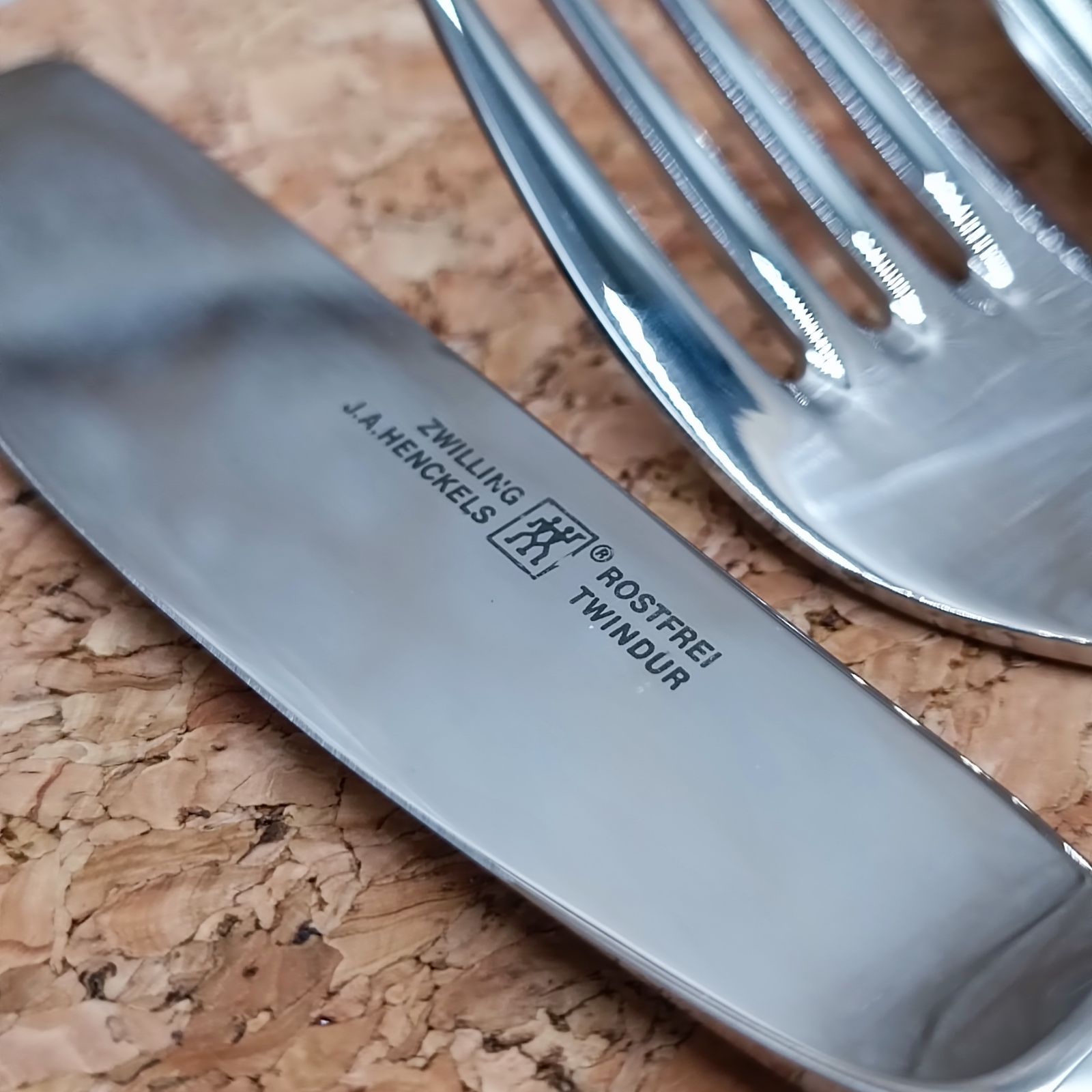ヘンケルス ディナー&デザート カトラリーセット 新品・未使用 ZWILLING J.A. HENCKELS 》 ☆未使用☆ ツヴィリングJ.A.ヘンケルス