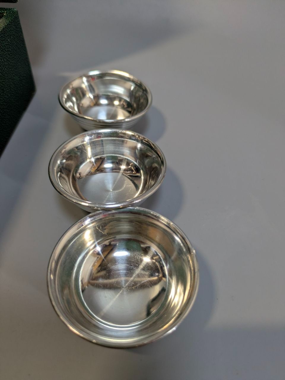 未使用品】本錫 酒器セット SK PEWTER JAPAN 錫器の栞付 徳利 盃 未使用品】本錫 酒器セット SK PEWTER JAPAN 錫器の栞付 徳利 盃