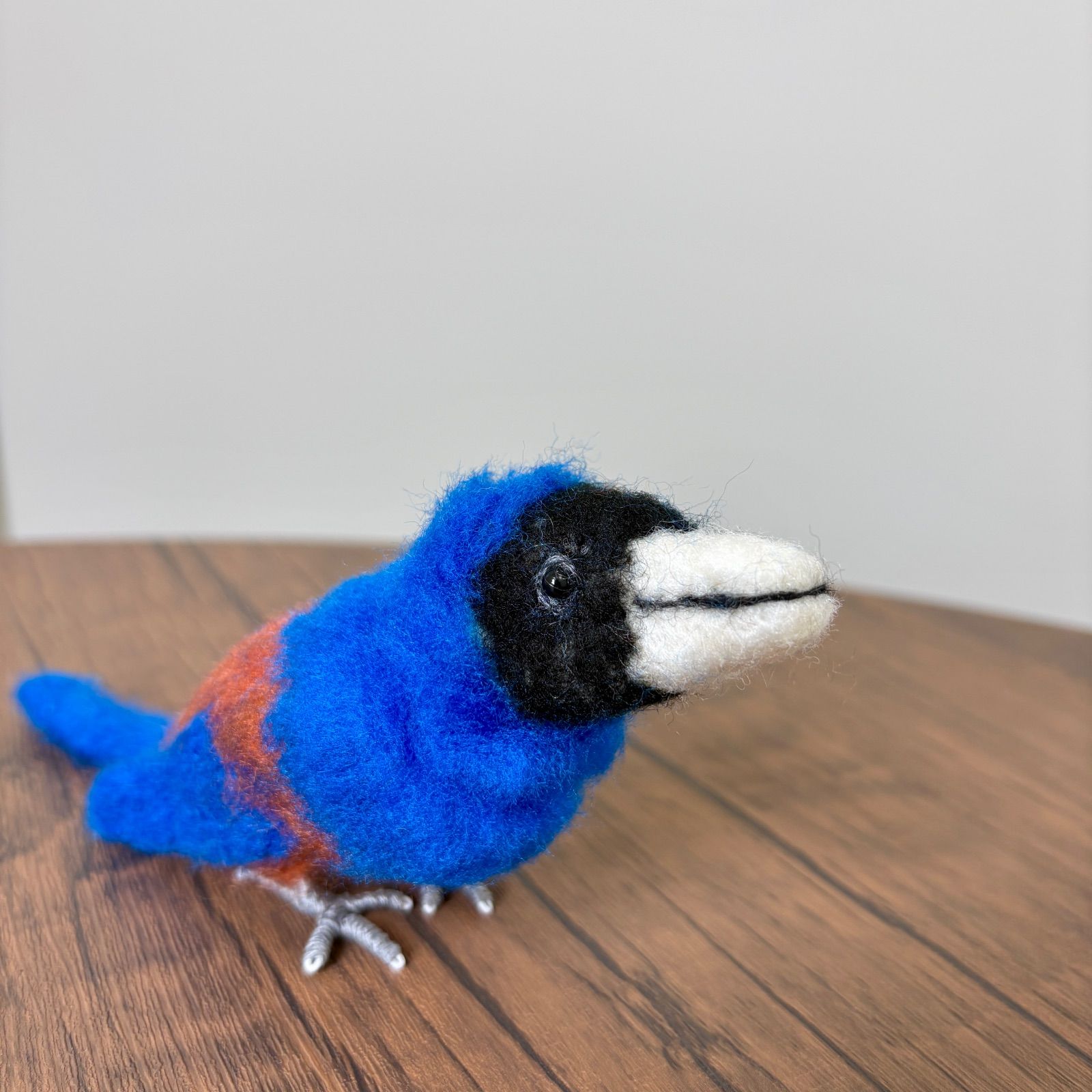 🌟羊毛フェルト つぶらな瞳のルリカケス／鮮やかブルーの癒し小鳥