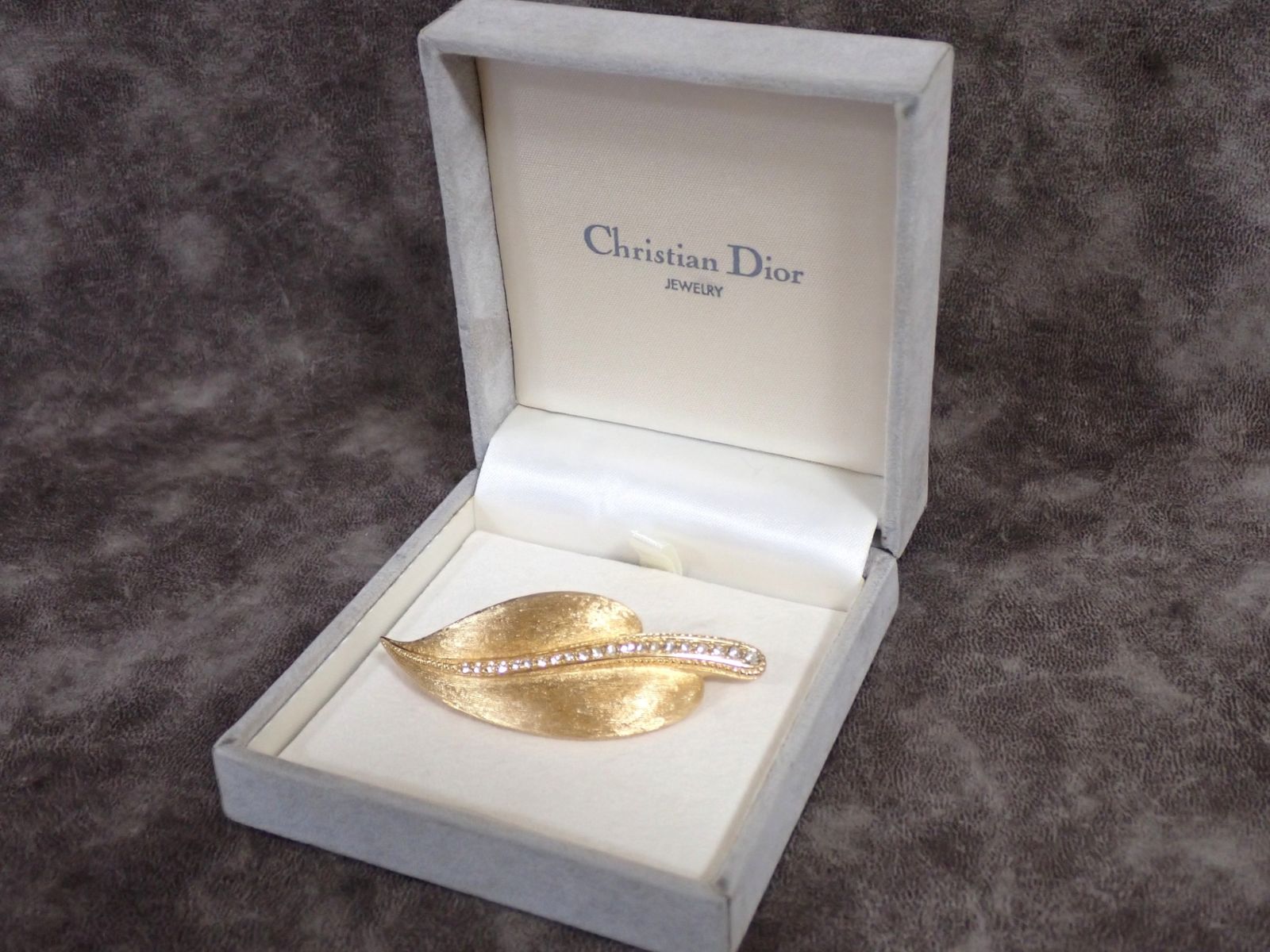 美品】Christian Dior ディオール ブローチ リーフ 葉モチーフ 