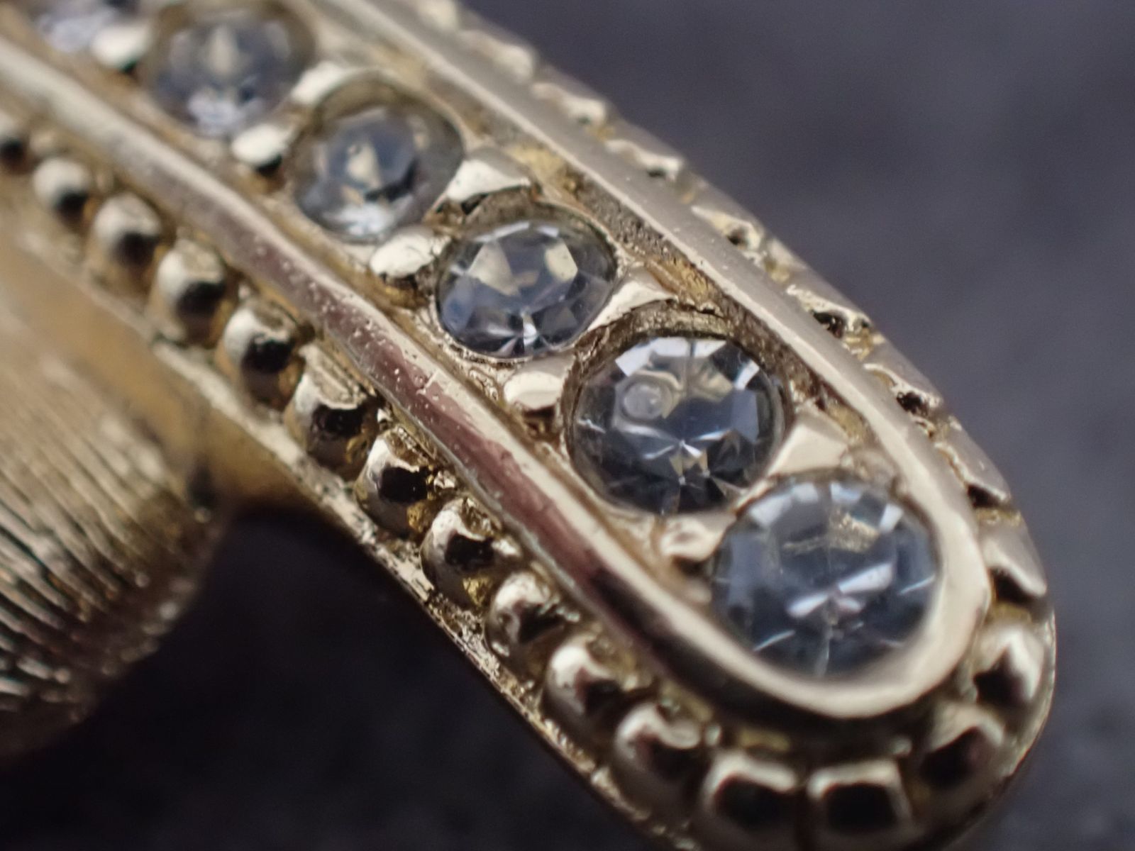 美品】Christian Dior ディオール ブローチ リーフ 葉モチーフ