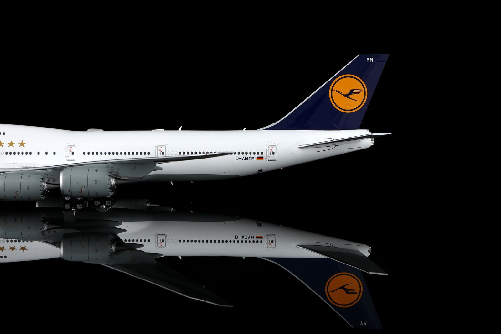 SQwings ルフトハンザ 747-8 D-ABYM 1/200 L2110 - メルカリ