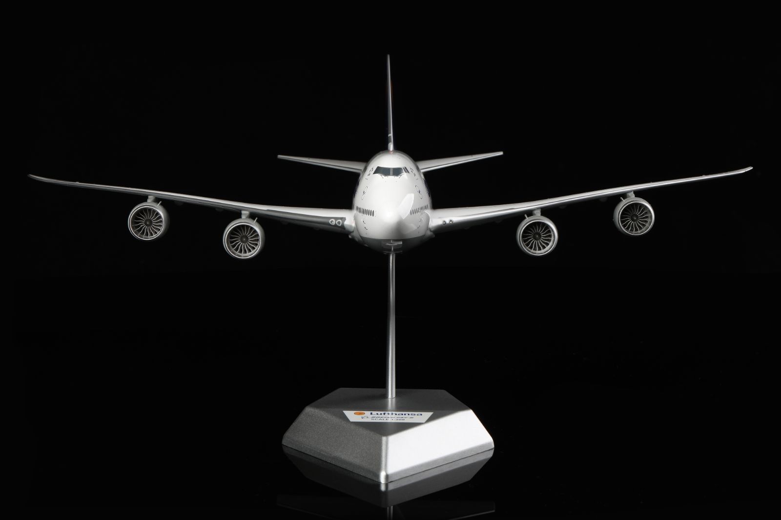 SQwings ルフトハンザ 747-8 D-ABYT 1/200 L2087 - メルカリ