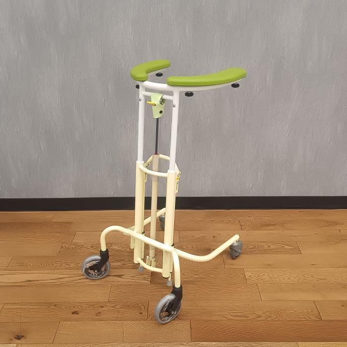 日進医療器 歩行器 グリーン トレウォークスリム